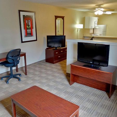 Extended Stay America Suites - New York City - Laguardia Airport Dış mekan fotoğraf