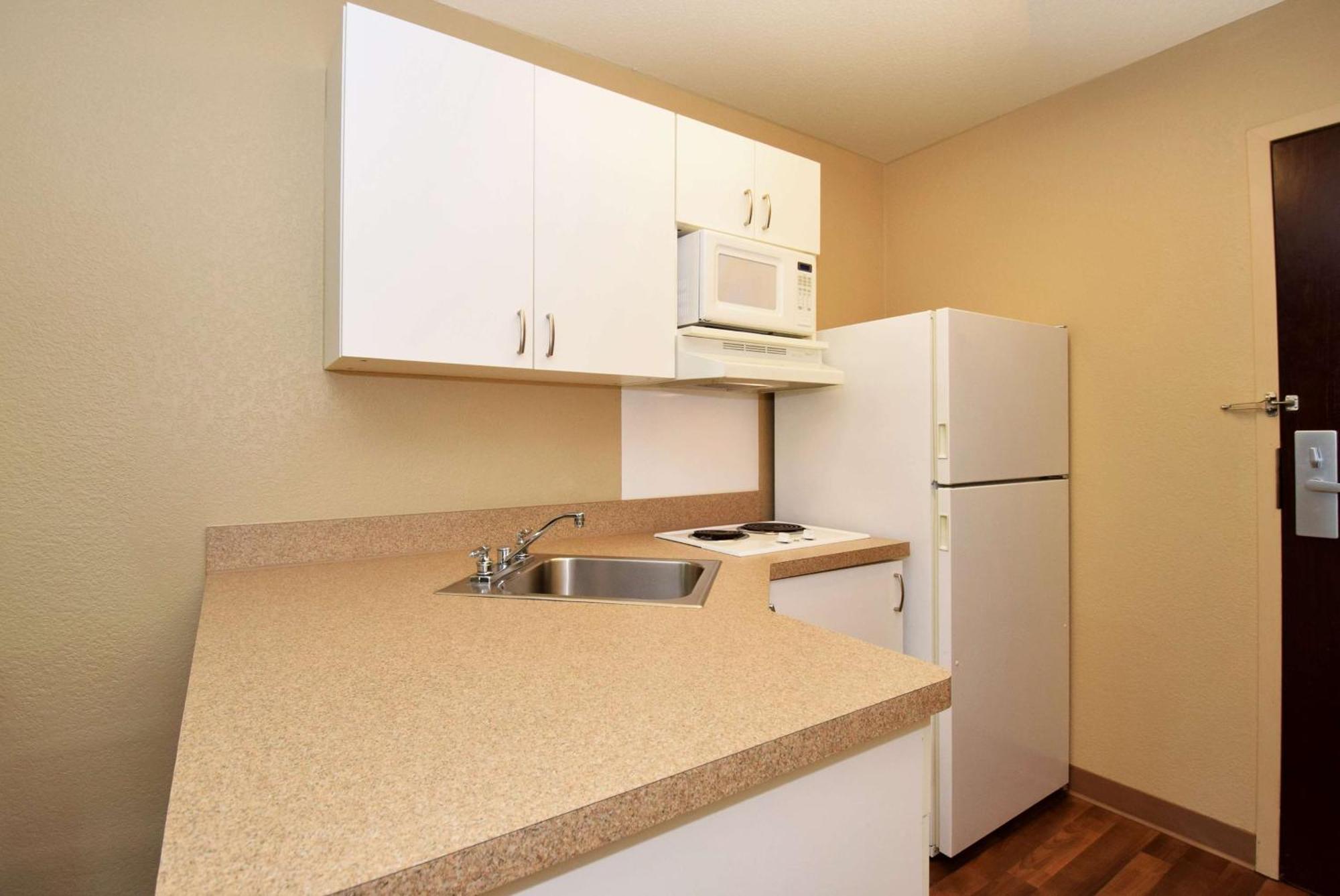 Extended Stay America Suites - New York City - Laguardia Airport Dış mekan fotoğraf