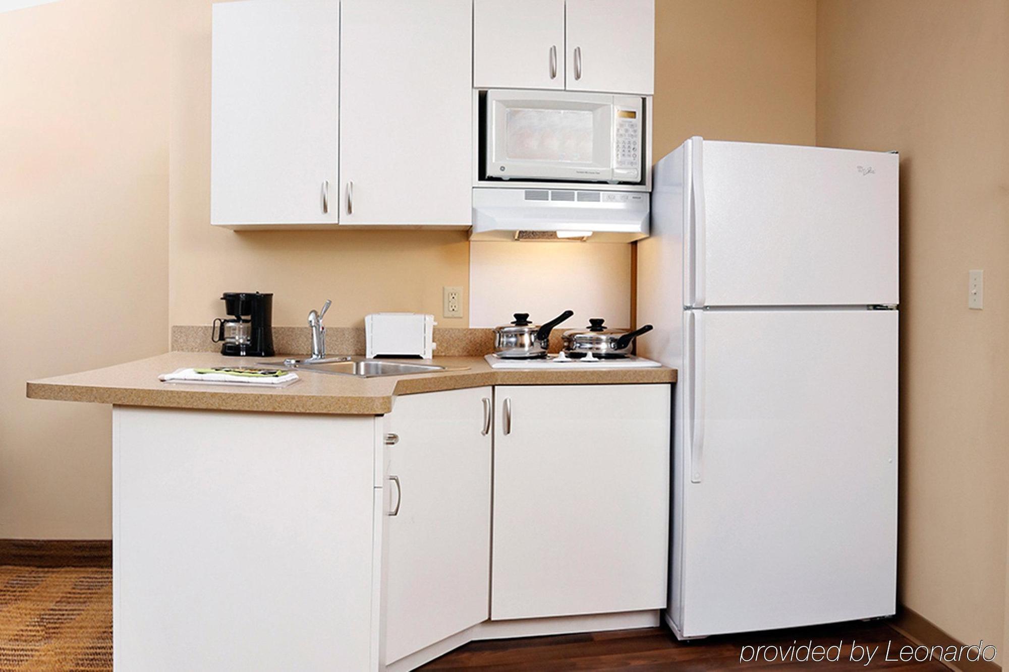 Extended Stay America Suites - New York City - Laguardia Airport Dış mekan fotoğraf